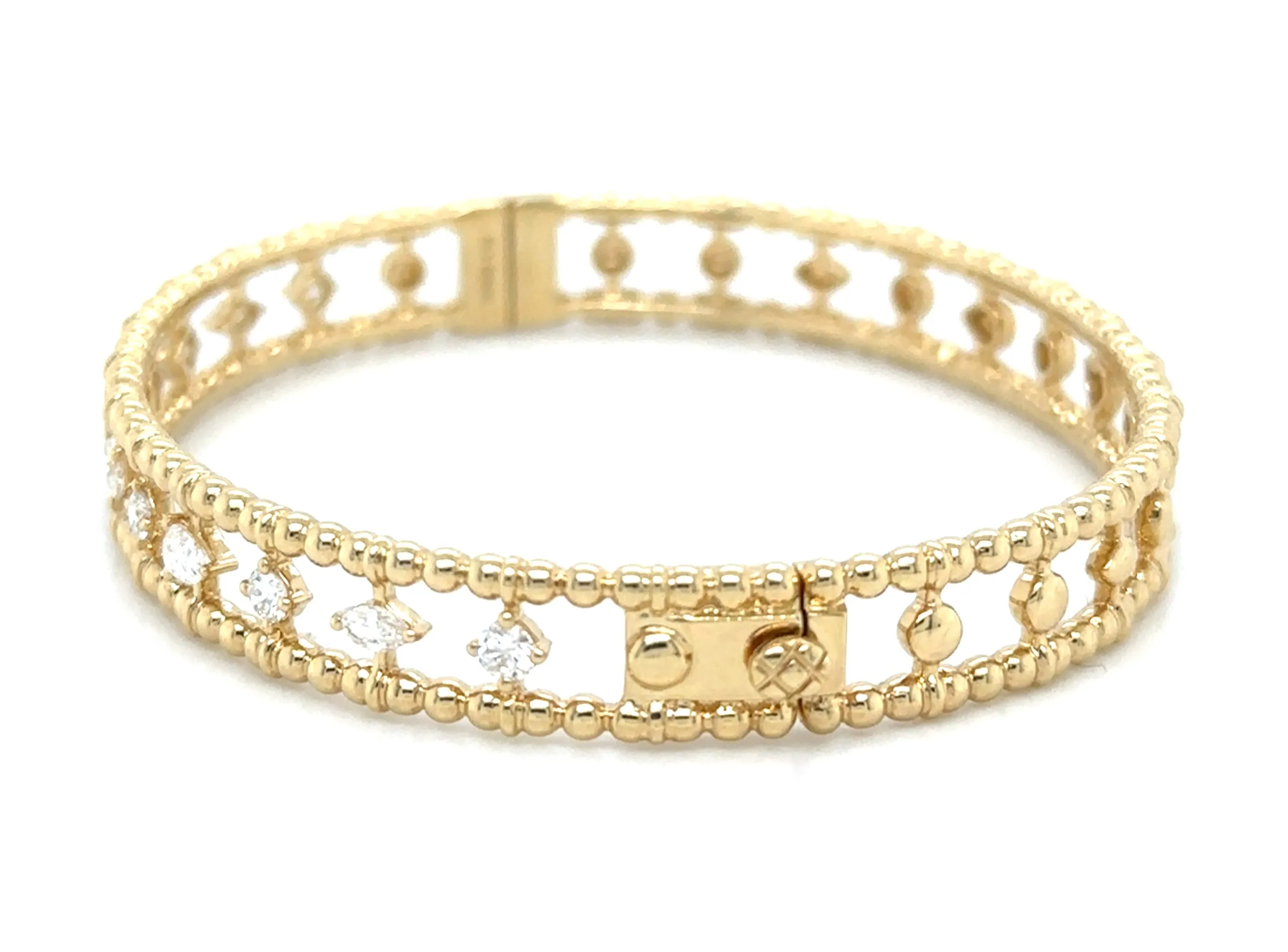0.95ct tw Mix Shapes Diamond Beaded Gold Bangle Bracelet