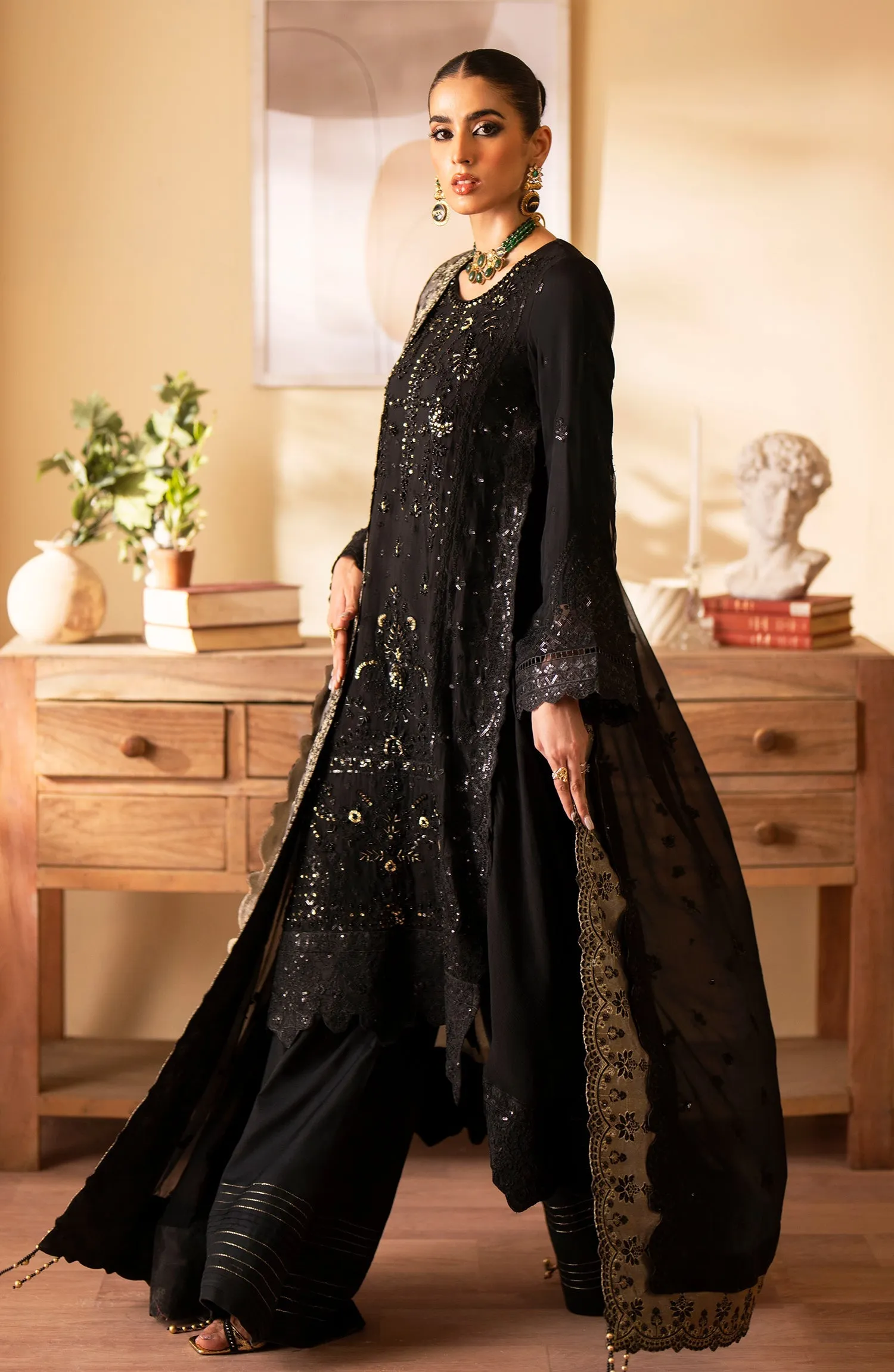 EMAAN ADEEL | Romansiyyah Luxury Formals' 24 | REHANI