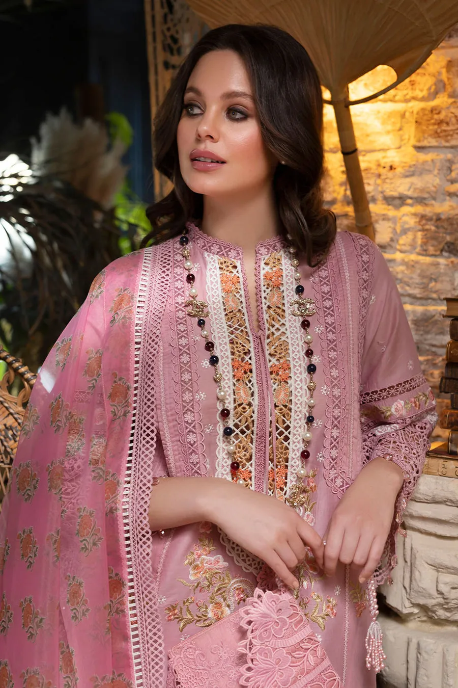 SOBIA NAZIR LUXURY LAWN 2023 | 10B