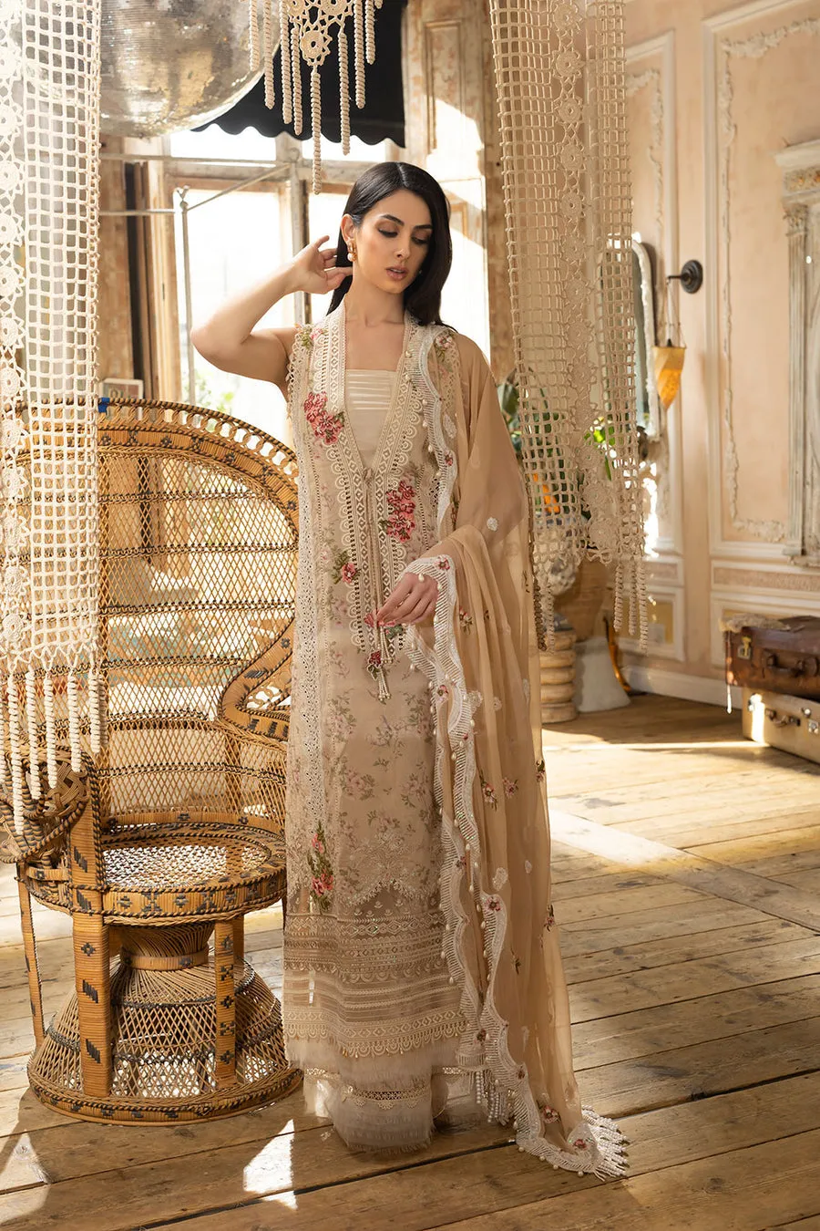 SOBIA NAZIR LUXURY LAWN 2023 | 12B