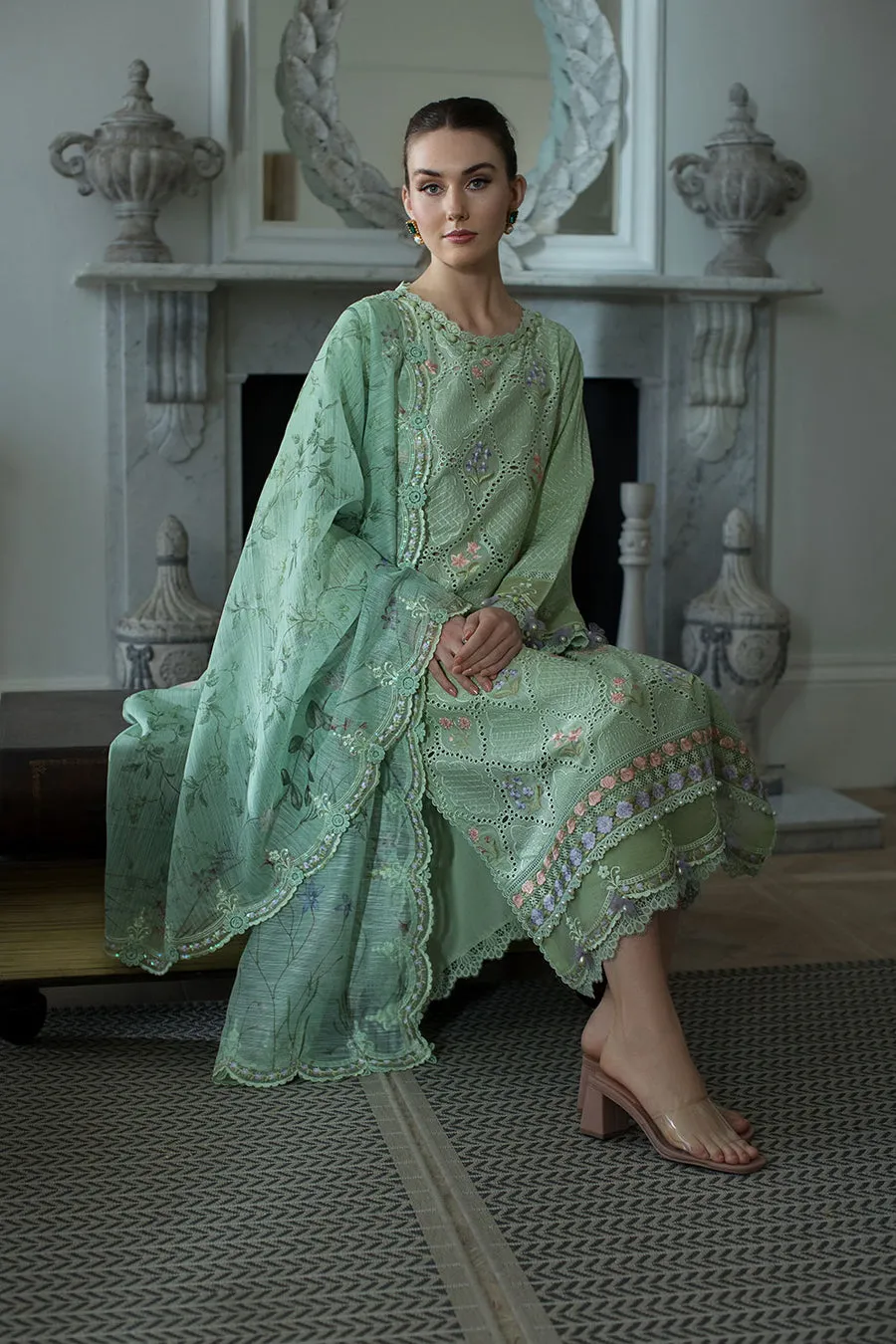 SOBIA NAZIR LUXURY LAWN 2024 | 2A
