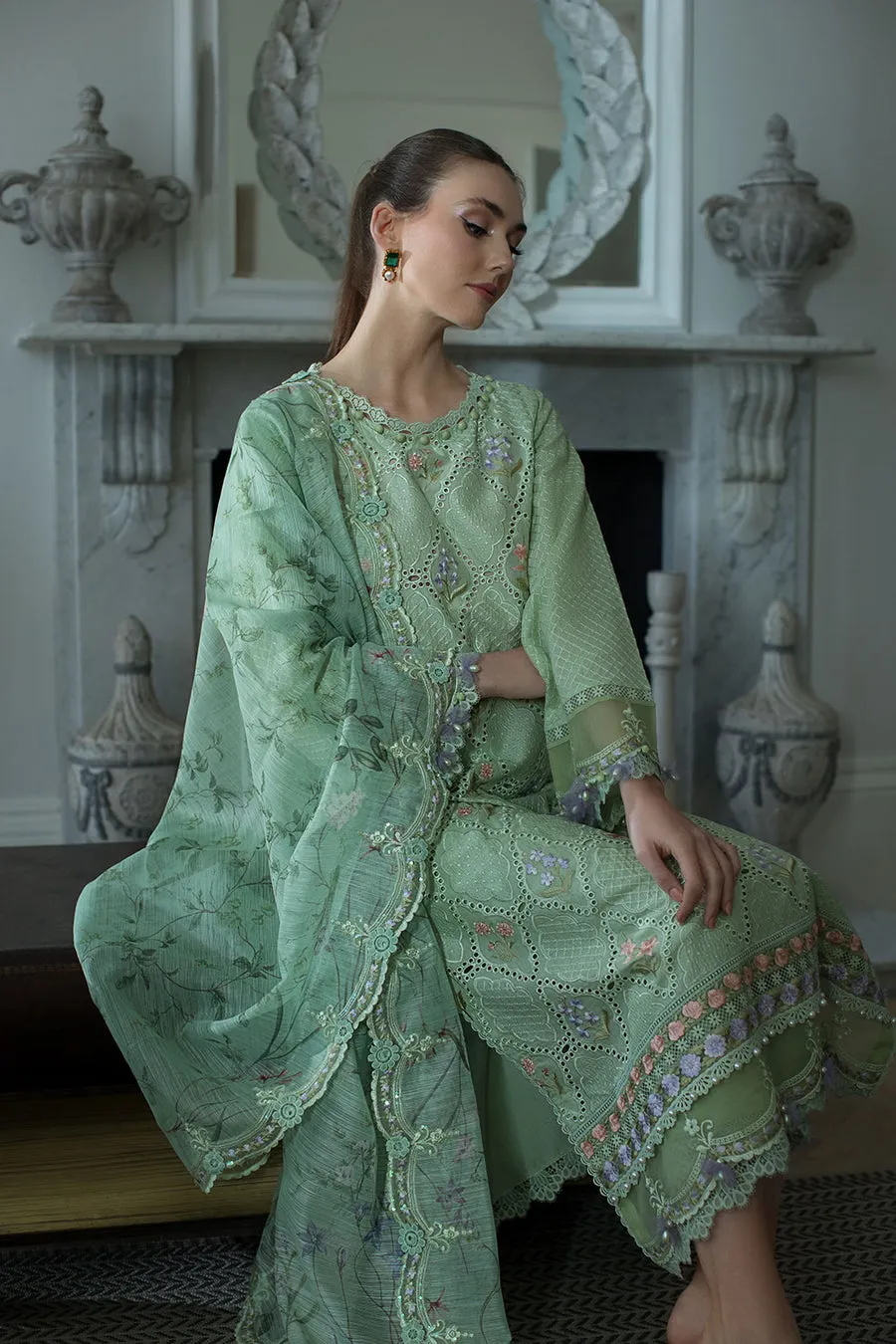 SOBIA NAZIR LUXURY LAWN 2024 | 2A