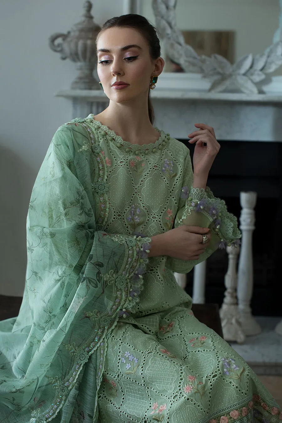 SOBIA NAZIR LUXURY LAWN 2024 | 2A