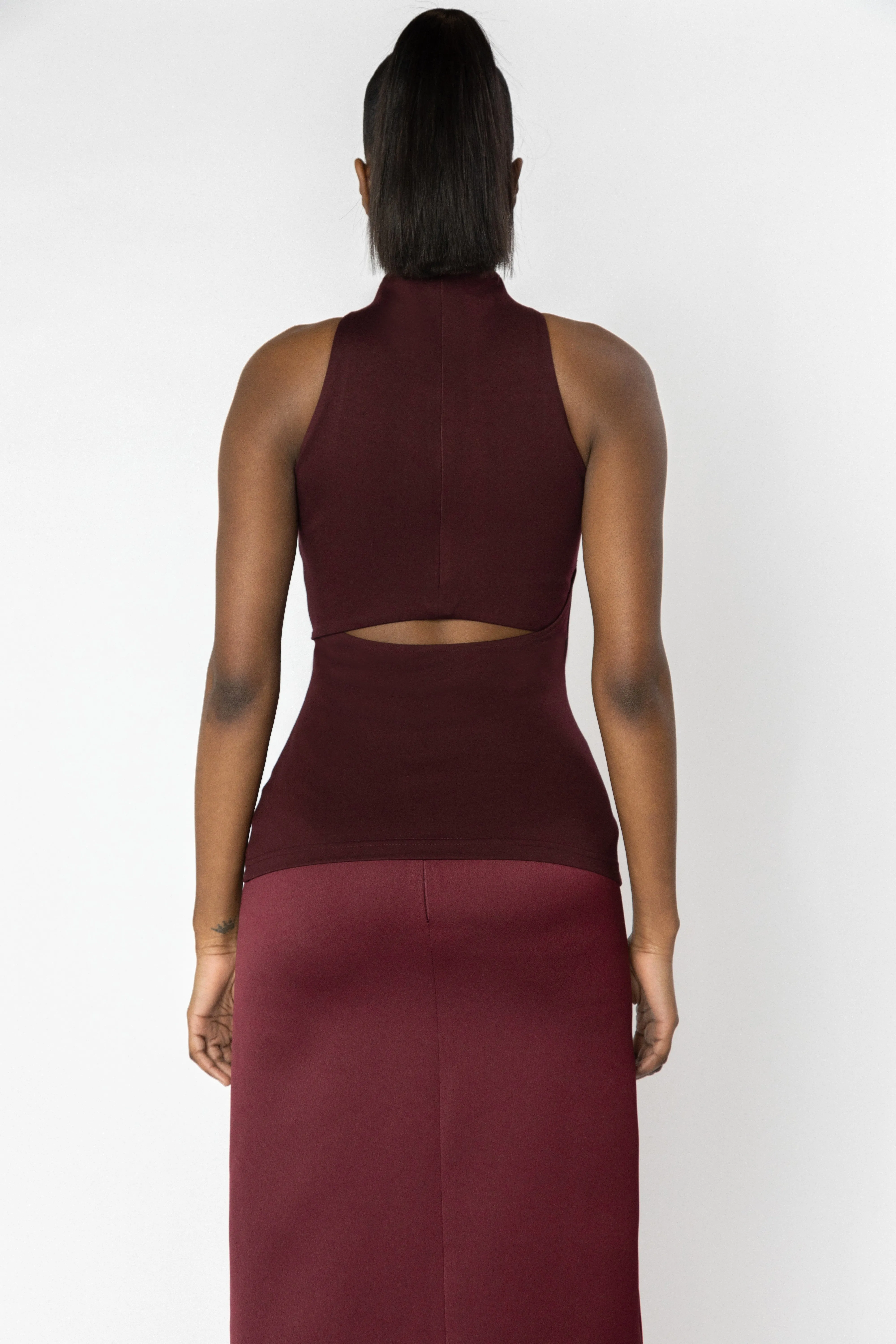 TERASU Halter Cut-out Knit Top