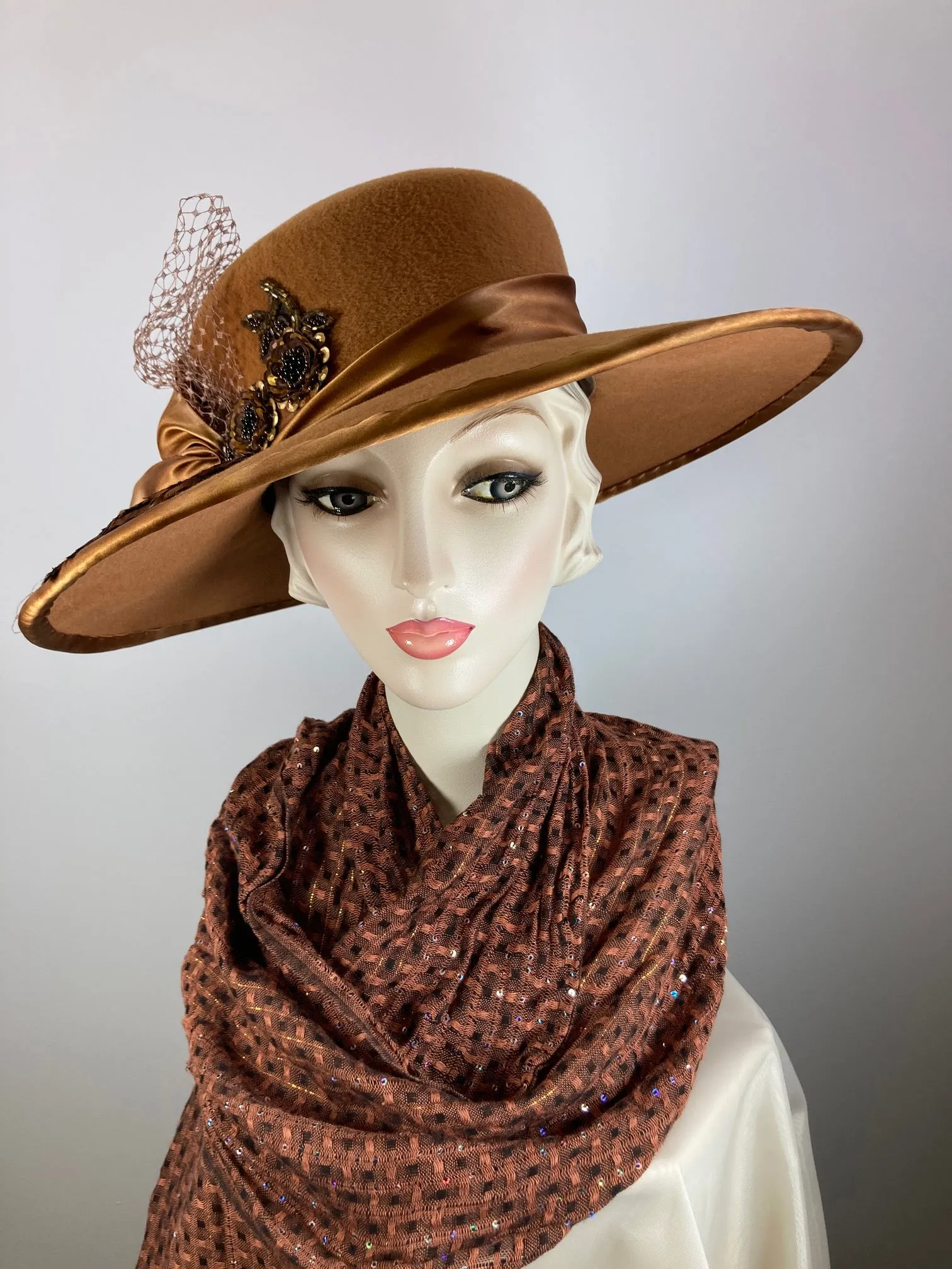 Women's camel winter hat. 1920s style Downton Abbey Caramel wide brim hat. Ladies wool felt statement fashion hat.