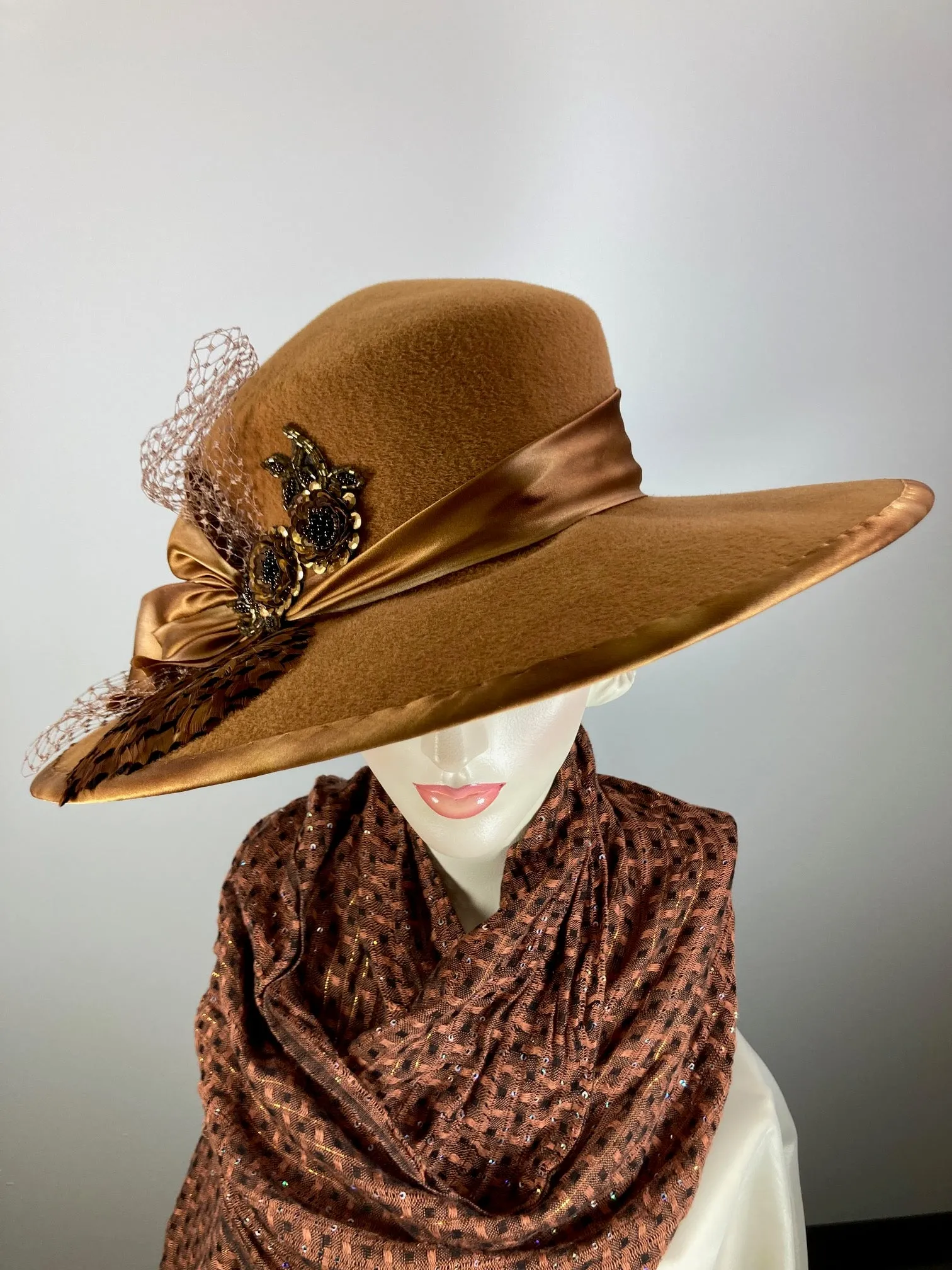 Women's camel winter hat. 1920s style Downton Abbey Caramel wide brim hat. Ladies wool felt statement fashion hat.