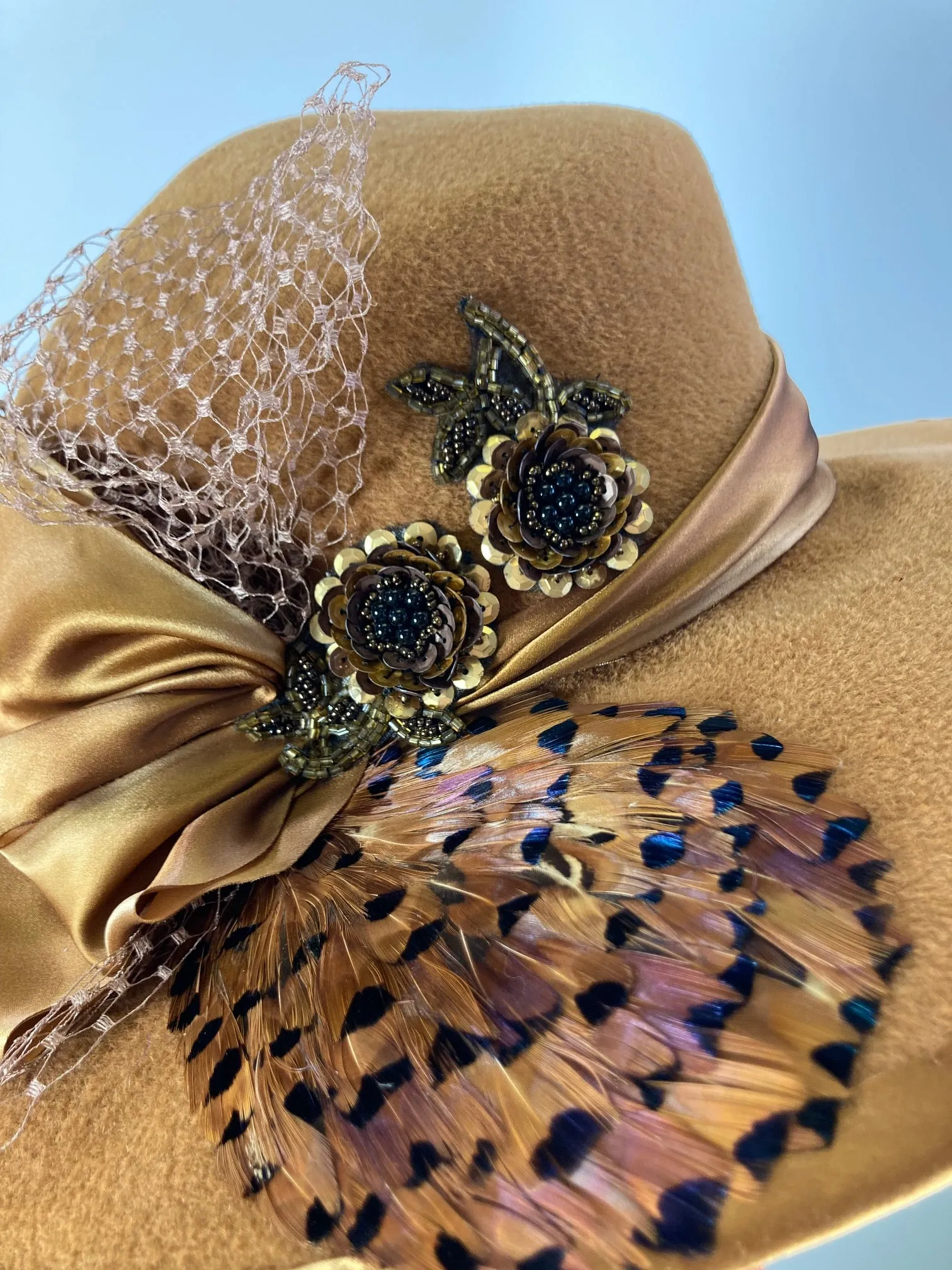 Women's camel winter hat. 1920s style Downton Abbey Caramel wide brim hat. Ladies wool felt statement fashion hat.