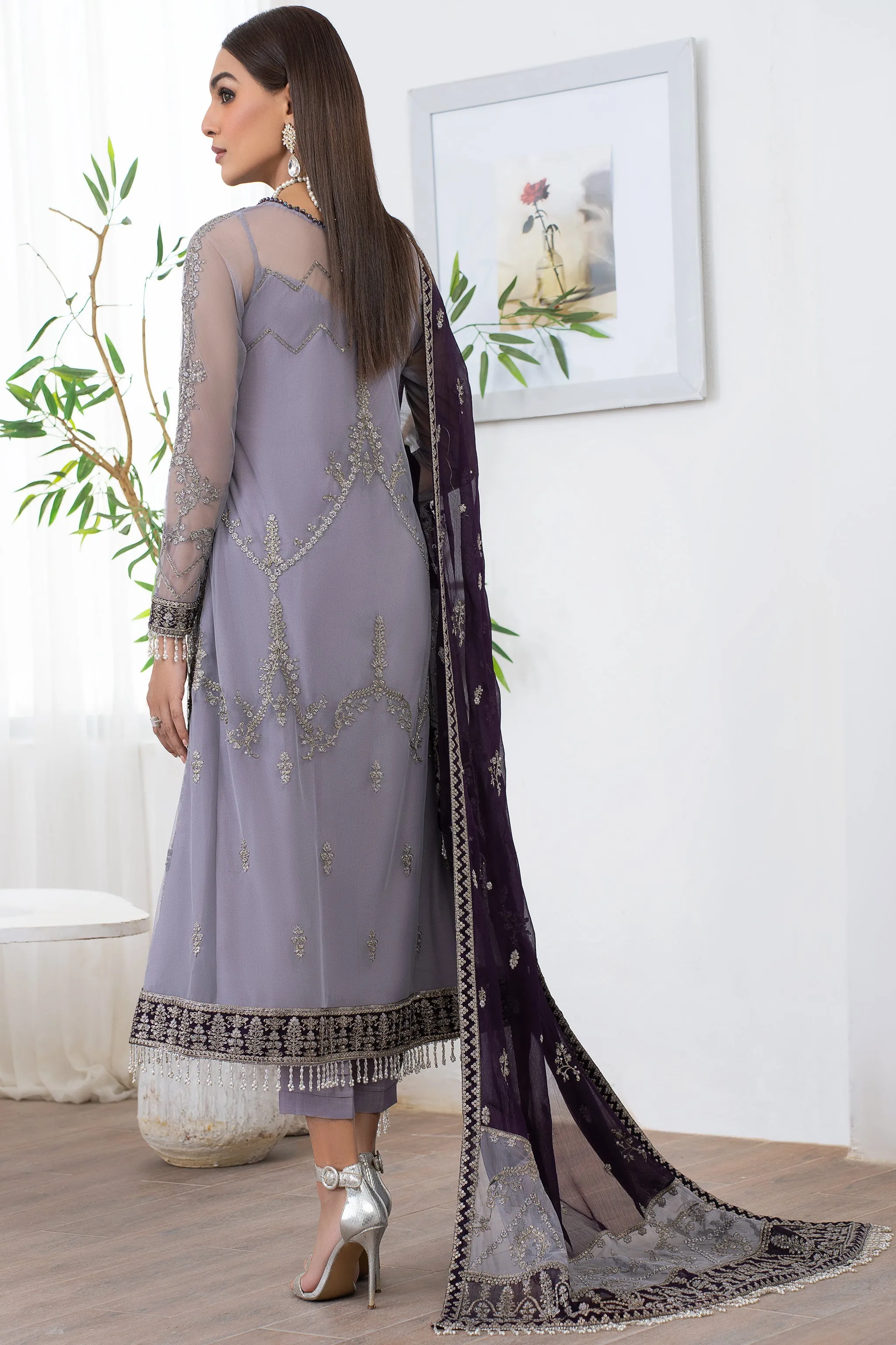 ZLM 08 AYMEL | Zarif Meeral Luxury Formals collection.