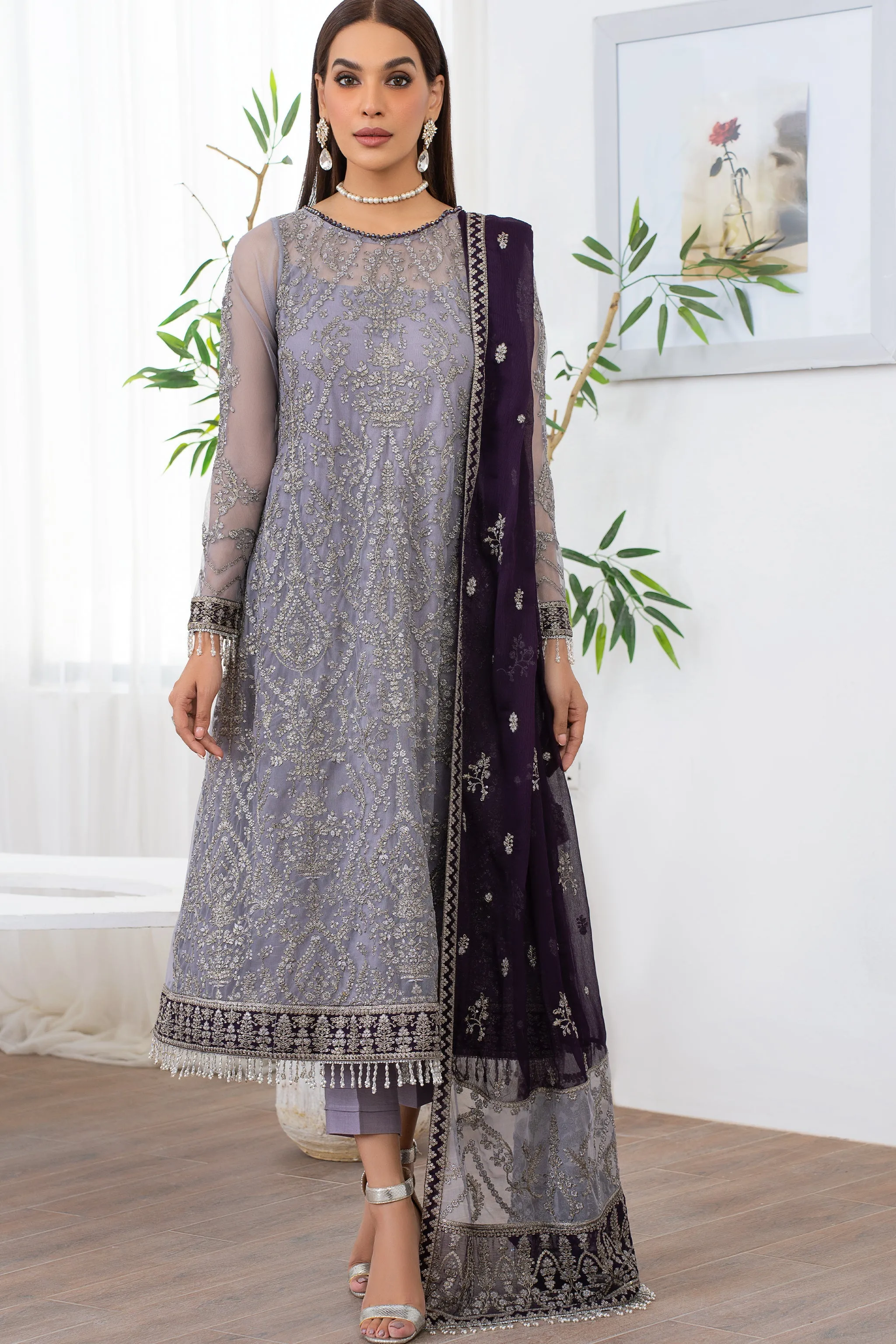 ZLM 08 AYMEL | Zarif Meeral Luxury Formals collection.